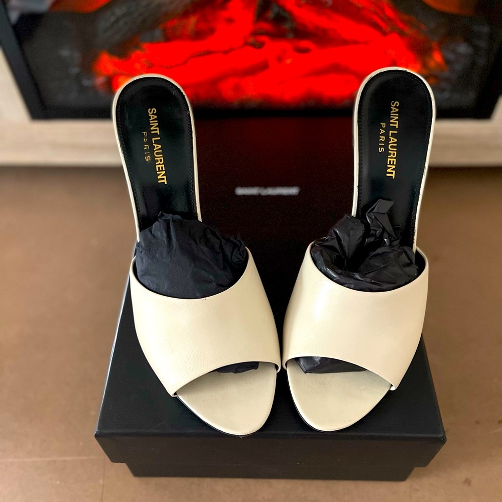 Saint Laurent Women’s Shoe Sandals pearl size 40